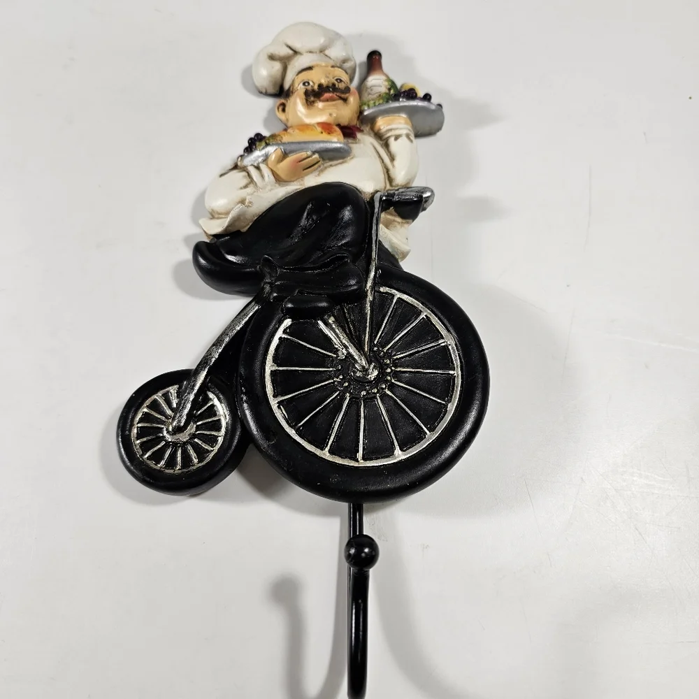 Model Chef Serving Fruit Wine Resin Wall Decor With Hanging Hook